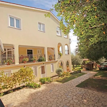 Grbin Gostinjska kuća 3*